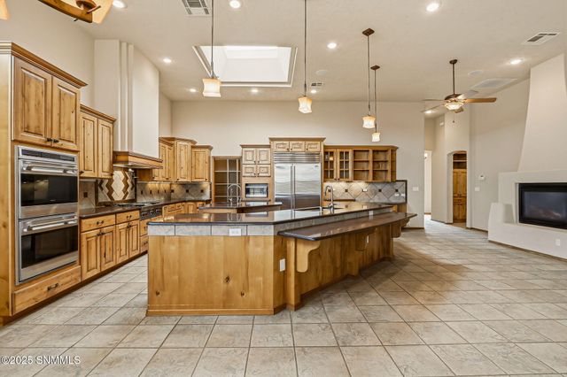 1985 Palm Canyon Drive, Las Cruces, NM 88011