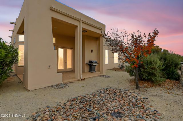 1985 Palm Canyon Drive, Las Cruces, NM 88011