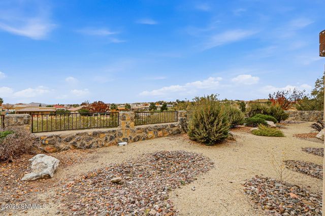 1985 Palm Canyon Drive, Las Cruces, NM 88011