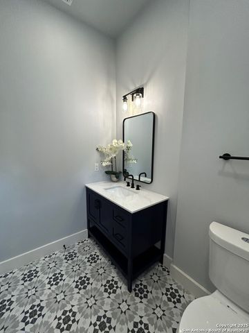 123 Fairview Ave Apt 3, San Antonio, TX 78223