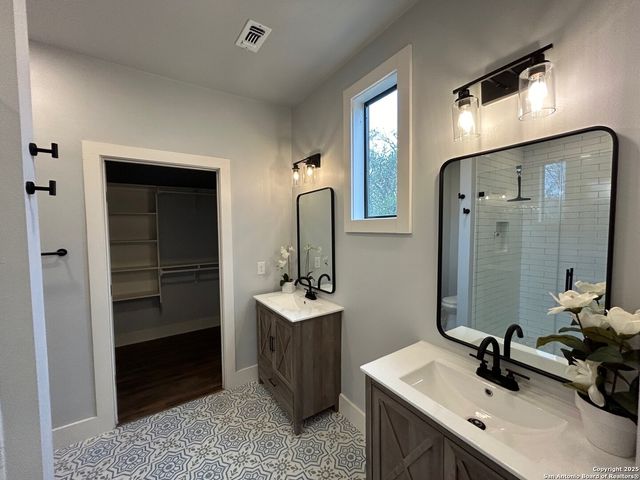 123 Fairview Ave Apt 3, San Antonio, TX 78223