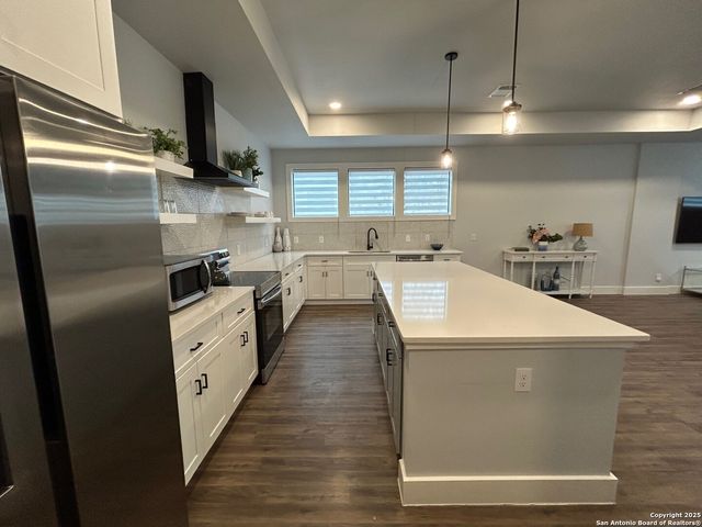 123 Fairview Ave Apt 3, San Antonio, TX 78223