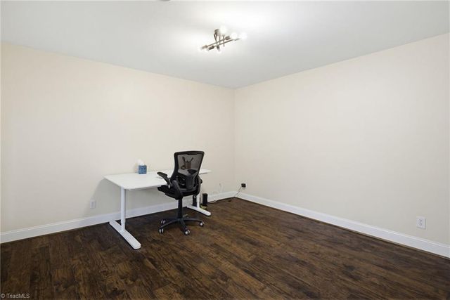 4602 Forest Glen Road, Greensboro, NC 27410