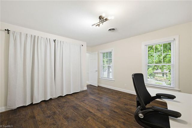 4602 Forest Glen Road, Greensboro, NC 27410