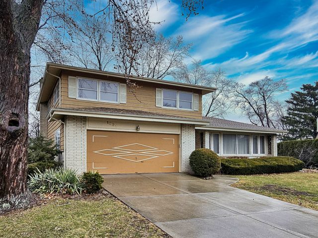 1831 N Rolling Lane, Arlington Heights, IL 60004