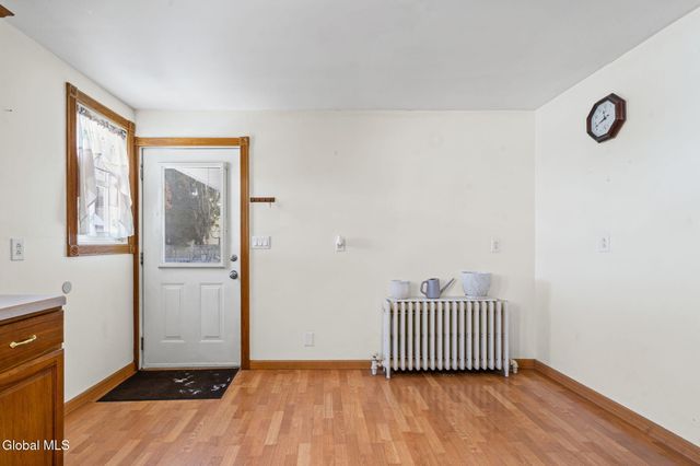 302 Washington Ave E., East Greenbush, NY 12144