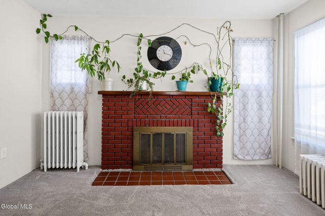 302 Washington Ave E., East Greenbush, NY 12144