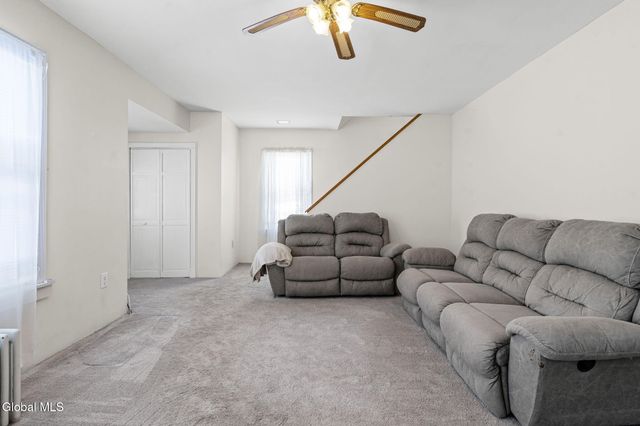 302 Washington Ave E., East Greenbush, NY 12144