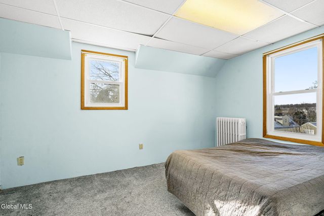 302 Washington Ave E., East Greenbush, NY 12144