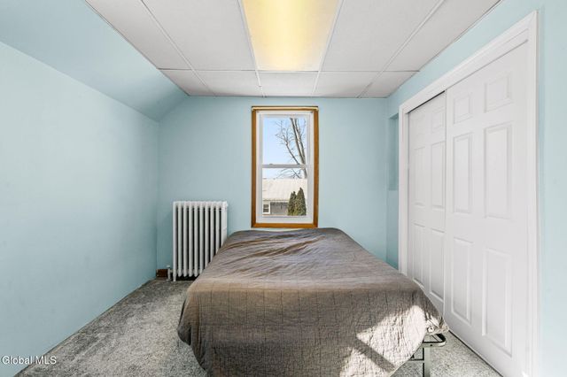 302 Washington Ave E., East Greenbush, NY 12144