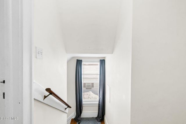 302 Washington Ave E., East Greenbush, NY 12144