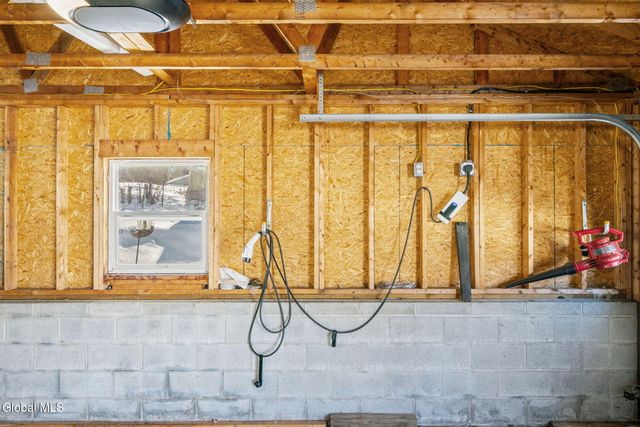 302 Washington Ave E., East Greenbush, NY 12144