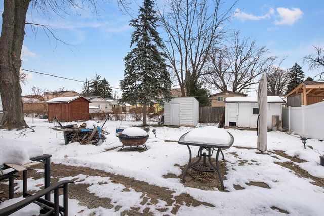 112 Seabury Road, Bolingbrook, IL 60440