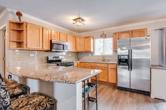 112 Seabury Road, Bolingbrook, IL 60440