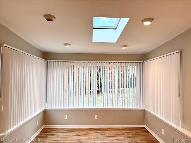 214 Marlborough Drive, Bloomfield Charter Township, MI 48302