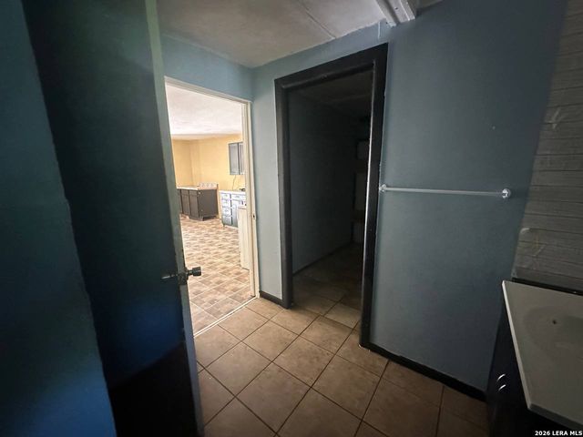 1408 W GERALD AVE, San Antonio, TX 78211