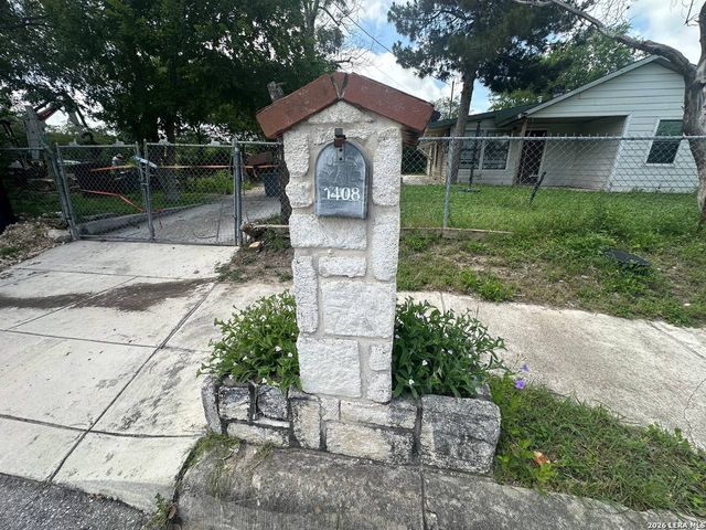 1408 W GERALD AVE, San Antonio, TX 78211