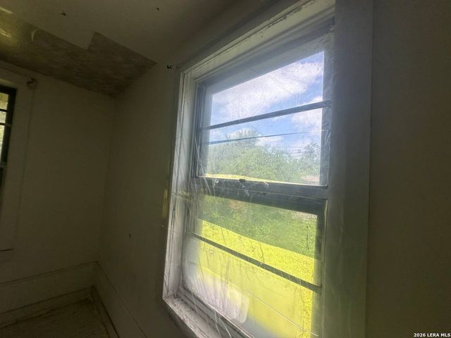1408 W GERALD AVE, San Antonio, TX 78211