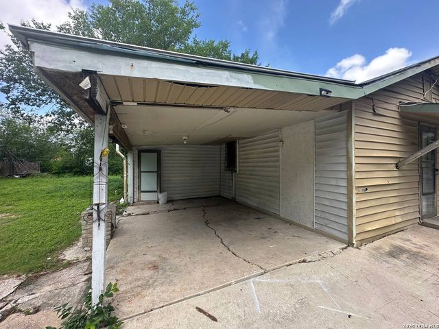 1408 W GERALD AVE, San Antonio, TX 78211