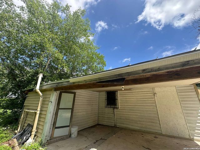 1408 W GERALD AVE, San Antonio, TX 78211