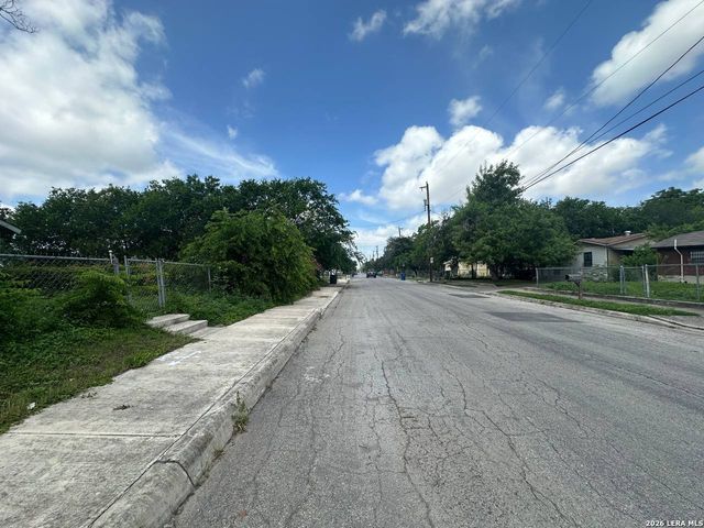 1408 W GERALD AVE, San Antonio, TX 78211