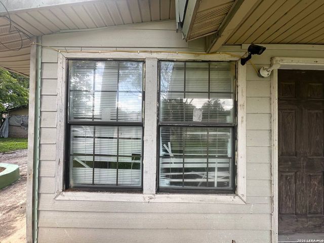 1408 W GERALD AVE, San Antonio, TX 78211
