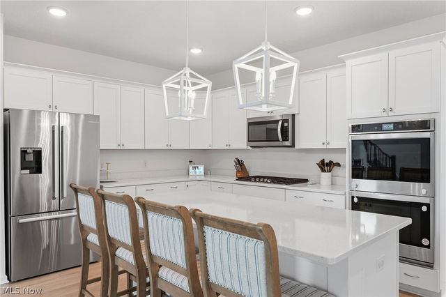 6655 Merlin Drive, Medina, OH 44256