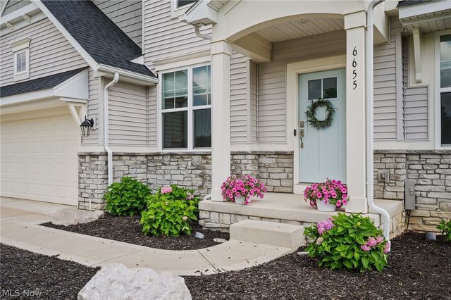 6655 Merlin Drive, Medina, OH 44256