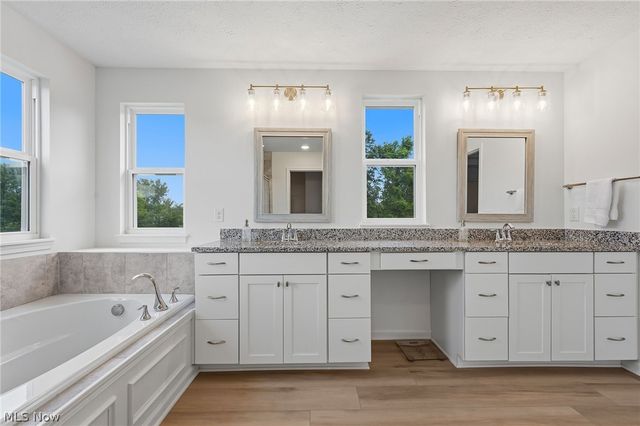 6655 Merlin Drive, Medina, OH 44256