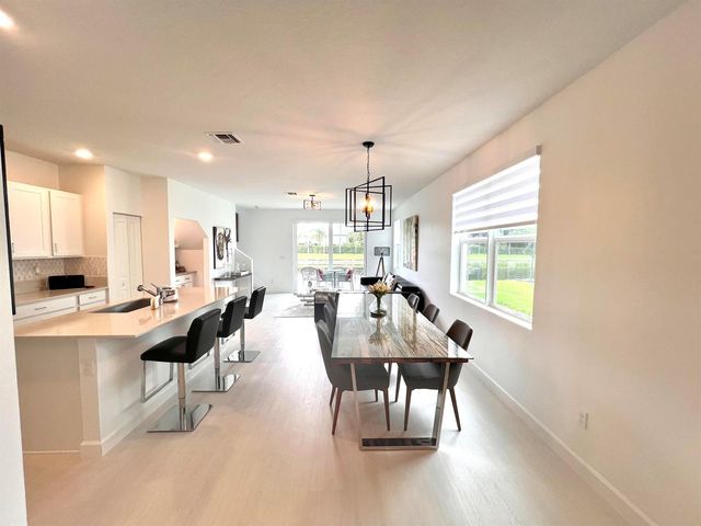 5409 Flannigan Way, Lake Worth, FL 33463