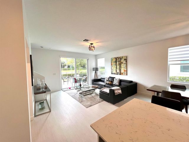 5409 Flannigan Way, Lake Worth, FL 33463