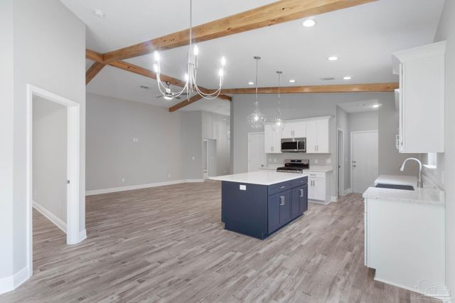8302 Vickie St, Pensacola, FL 32514