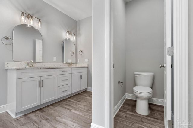 8302 Vickie St, Pensacola, FL 32514