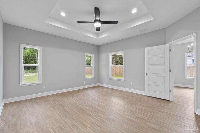 8302 Vickie St, Pensacola, FL 32514
