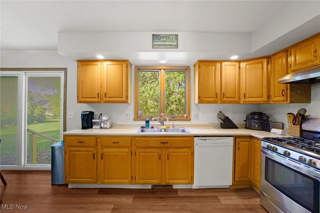 1001 27th Street NE, Massillon, OH 44646