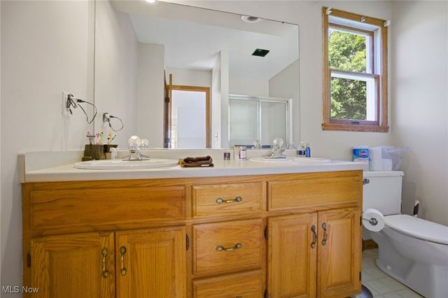 1001 27th Street NE, Massillon, OH 44646