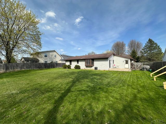 1191 Barbeau Drive, Saginaw, MI 48638
