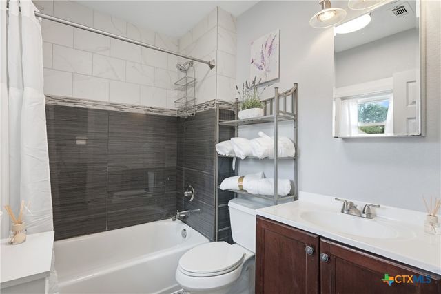 135 Adams Street 4, San Antonio, TX 78210