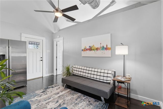 135 Adams Street 4, San Antonio, TX 78210