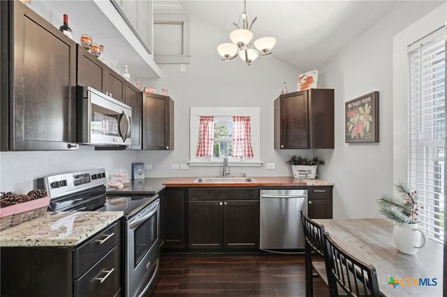 135 Adams Street 4, San Antonio, TX 78210