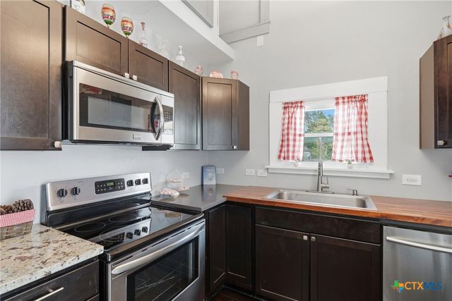 135 Adams Street 4, San Antonio, TX 78210