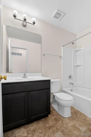 506 Horseshoe Bend Drive, Wentzville, MO 63385