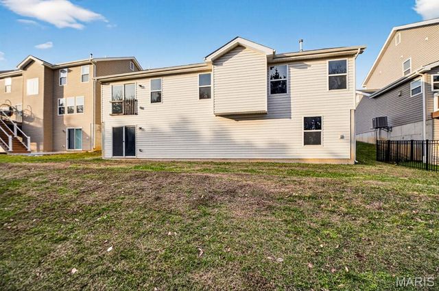 506 Horseshoe Bend Drive, Wentzville, MO 63385