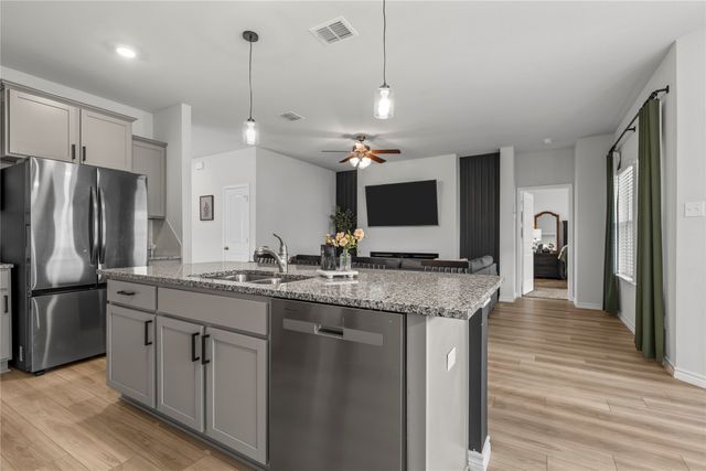 5717 Berkley Heights Drive, Waco, TX 76708