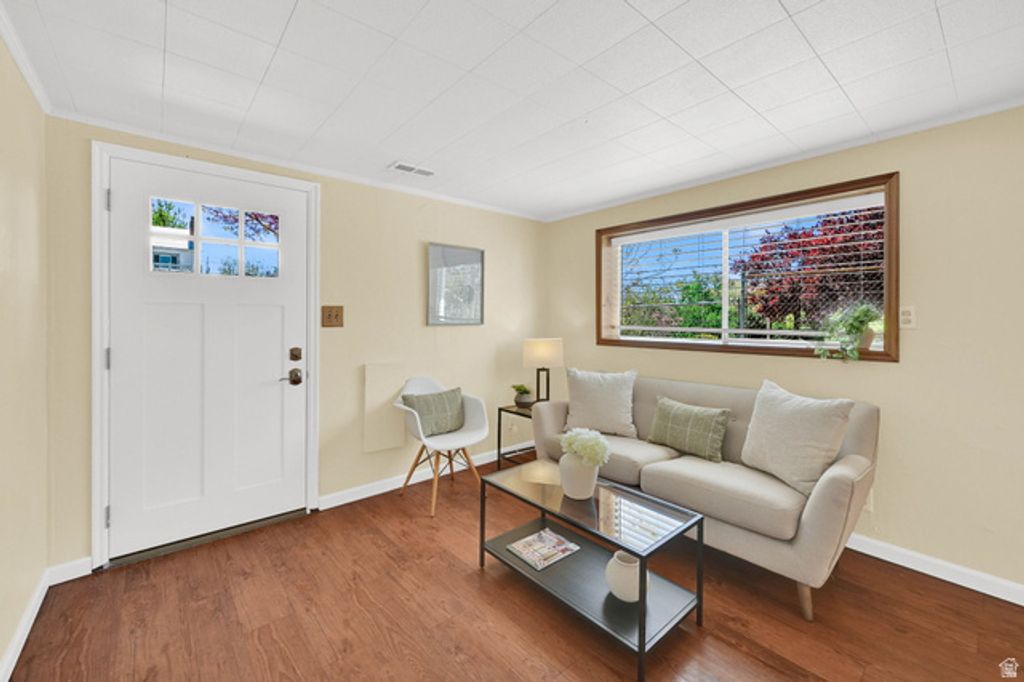 Image 16 of property listing at 1245 E KENSINGTON AVE, Salt Lake City, UT 84105
