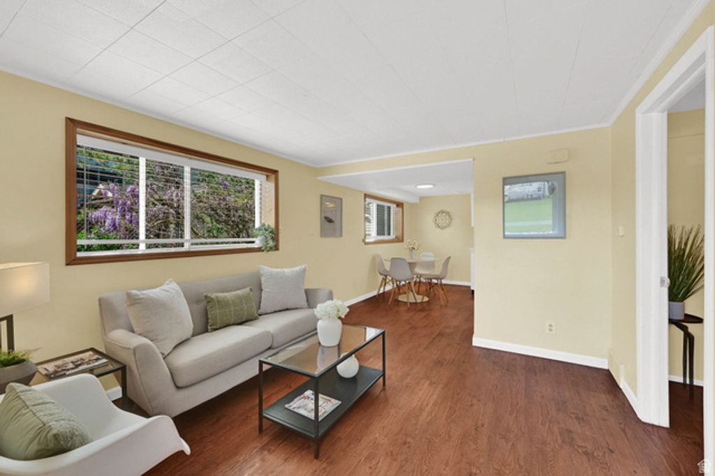 Image 17 of property listing at 1245 E KENSINGTON AVE, Salt Lake City, UT 84105