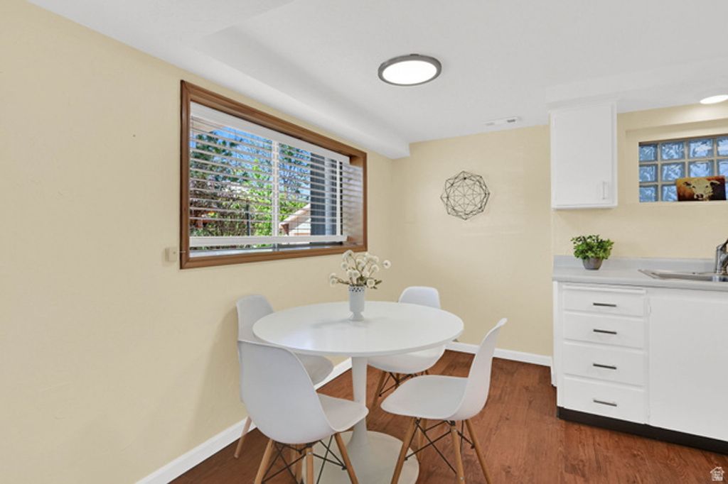 Image 20 of property listing at 1245 E KENSINGTON AVE, Salt Lake City, UT 84105
