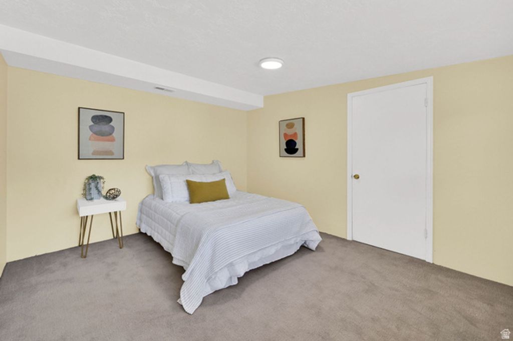 Image 22 of property listing at 1245 E KENSINGTON AVE, Salt Lake City, UT 84105