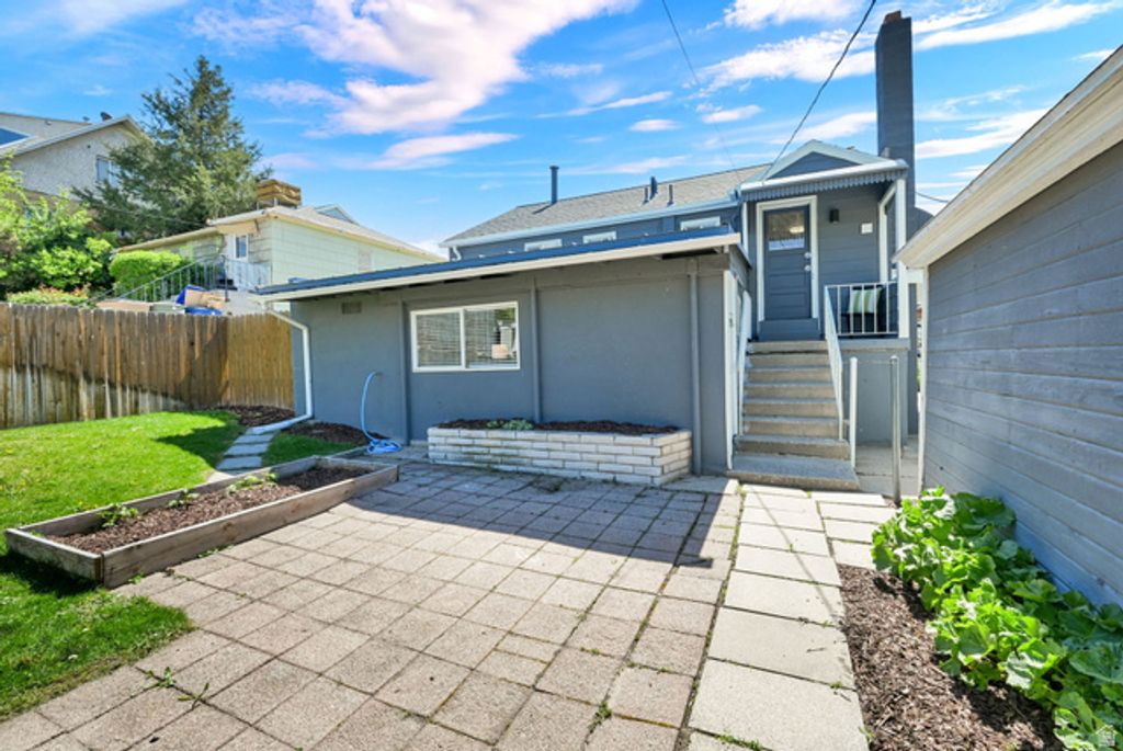 Image 26 of property listing at 1245 E KENSINGTON AVE, Salt Lake City, UT 84105