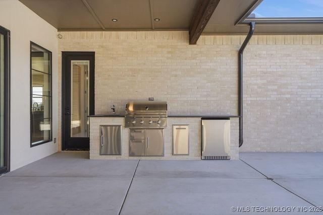 15240 S 27th East Avenue, Bixby, OK 74008